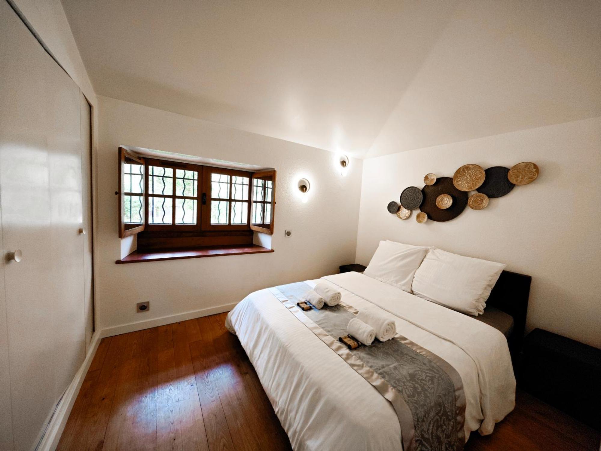 Villa Tagibao Avec Piscine Chauffee Et Spa Lesterps Kültér fotó