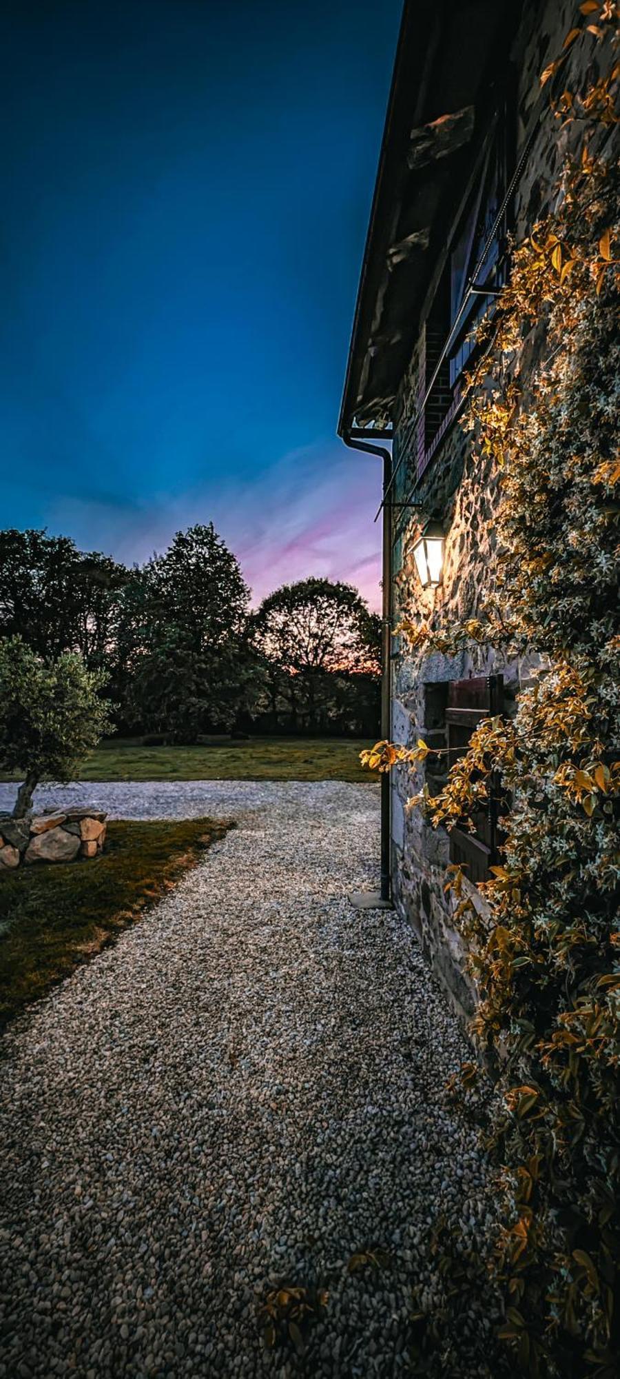 Villa Tagibao Avec Piscine Chauffee Et Spa Lesterps Kültér fotó