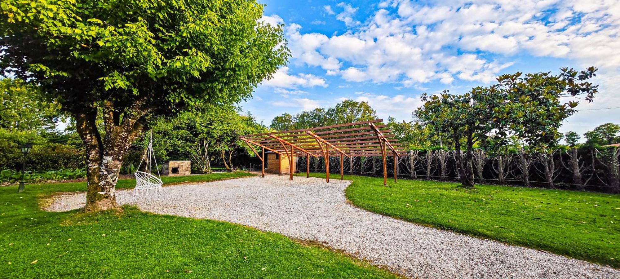 Villa Tagibao Avec Piscine Chauffee Et Spa Lesterps Kültér fotó